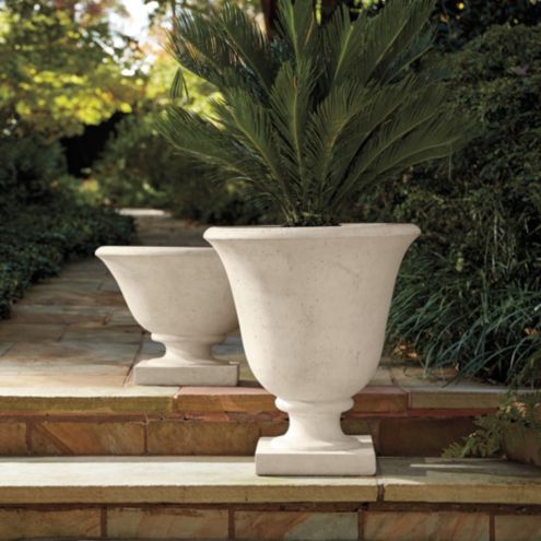 Shopping for Outdoor Planters - The New York Times