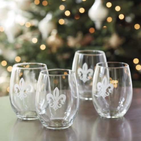 Fleur de Lis Design Wine Glasses