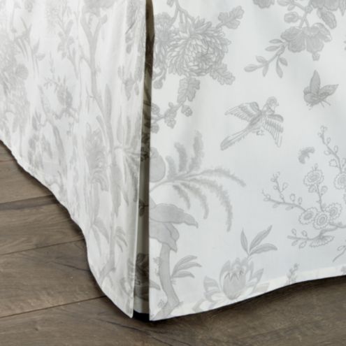 Jardin Toile Bedskirt   Full Size Select Colors