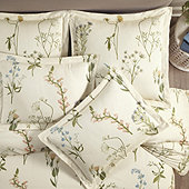 Everly Floral Bedding