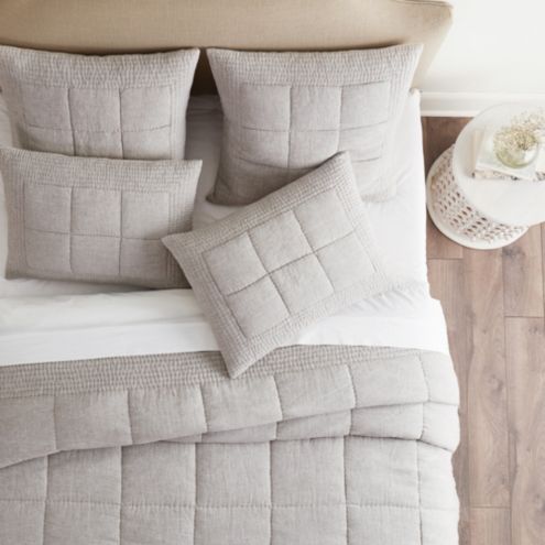 Evers Linen Quilt