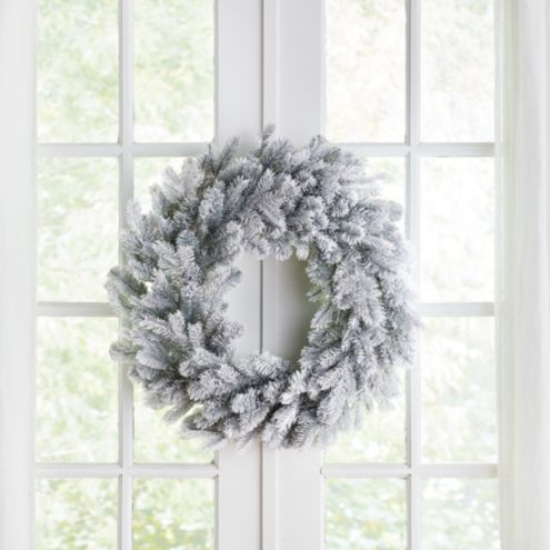 Flocked Grandis Fir Wreath