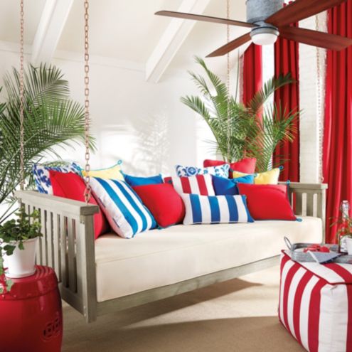 Indoor daybed store swing