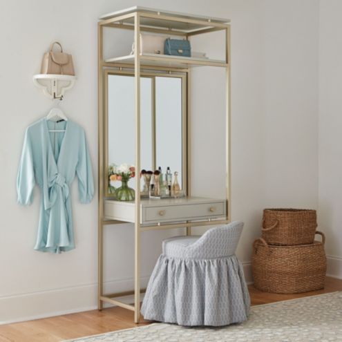 The Vanity Closet updated their cover - The Vanity Closet