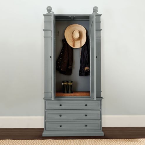 Bunny Williams Brookhaven Entry Center Console with Hutch